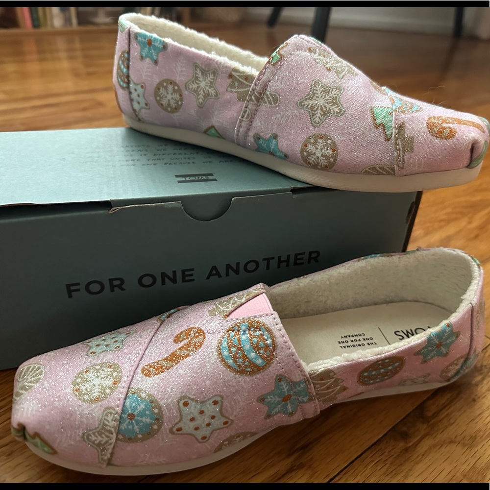 TOMS Pink Glitter Sugar Cookies Print